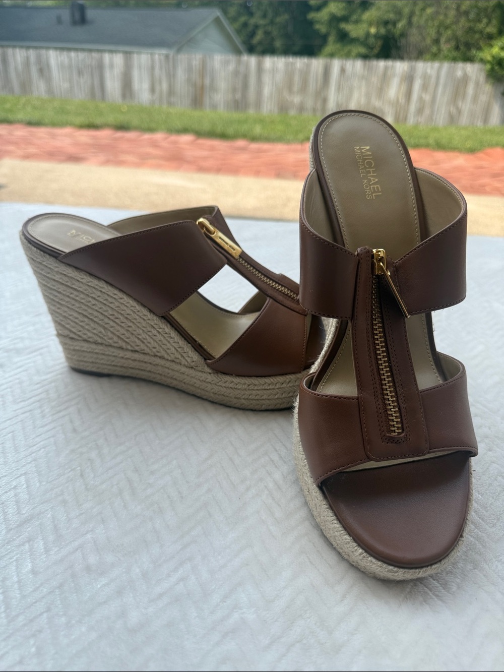 MICHAEL Michael Kors Brown Leather Espadrille Wedge Sandals with Gold Zip.Sz 9.5